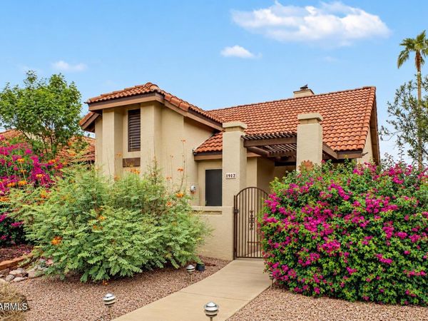 1912 E VELVET Drive, Tempe, AZ 85284