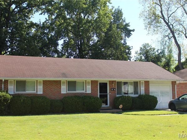 9478 Jaros Court , Bellefontaine Nghbrs, MO 63137