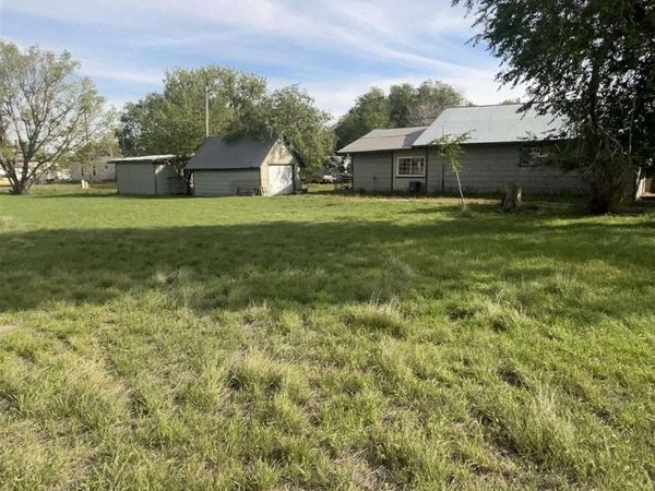 225 OAK, Fairburn, SD 57739