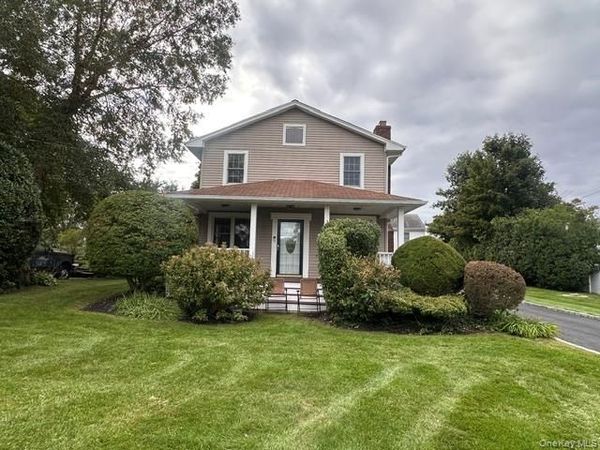 22 Cedar Street , Kings Park, NY 11754