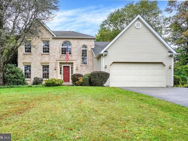 142 HERSHEY CIRCLE , STEWARTSTOWN, PA 17363