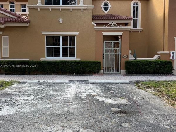 8520 NW 139th Ter , Unit 1607, Miami Lakes, FL 33016
