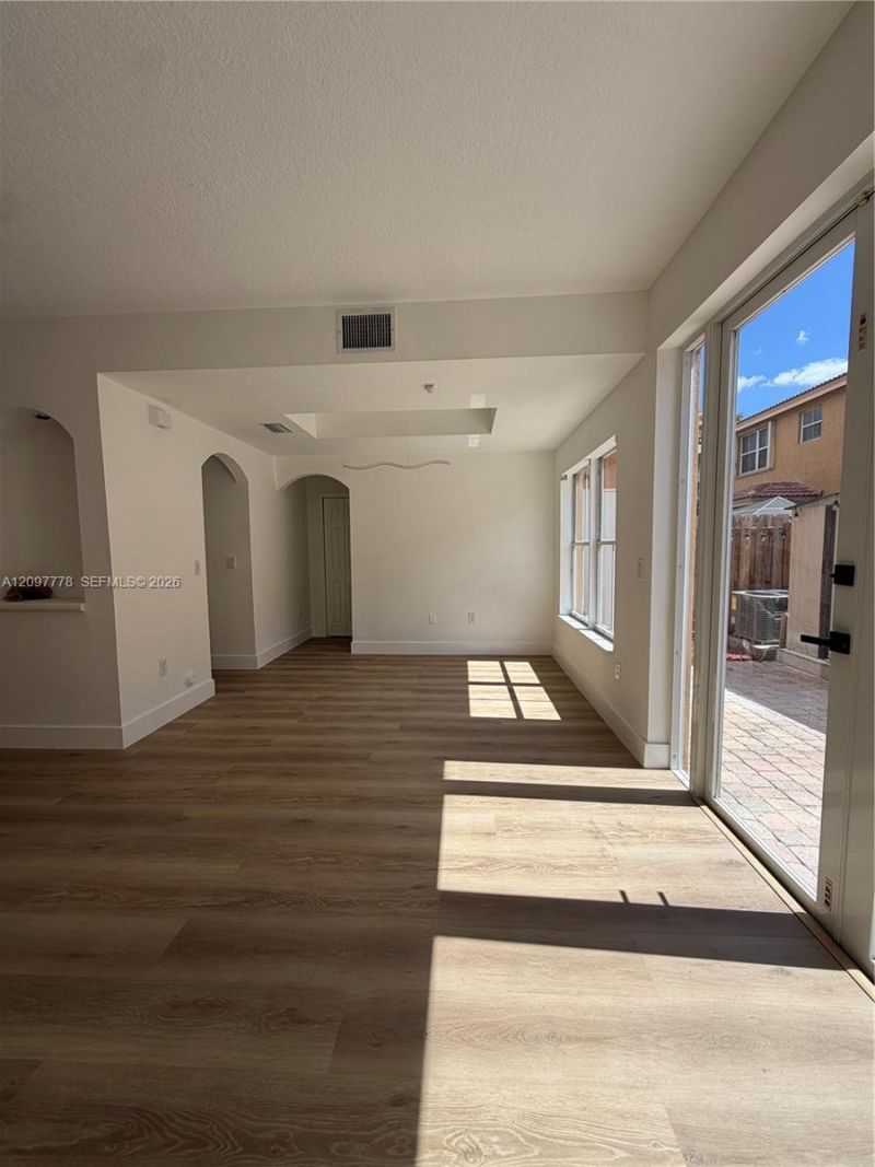 8520 NW 139th Ter , Unit 1607, Miami Lakes, FL 33016 Photo