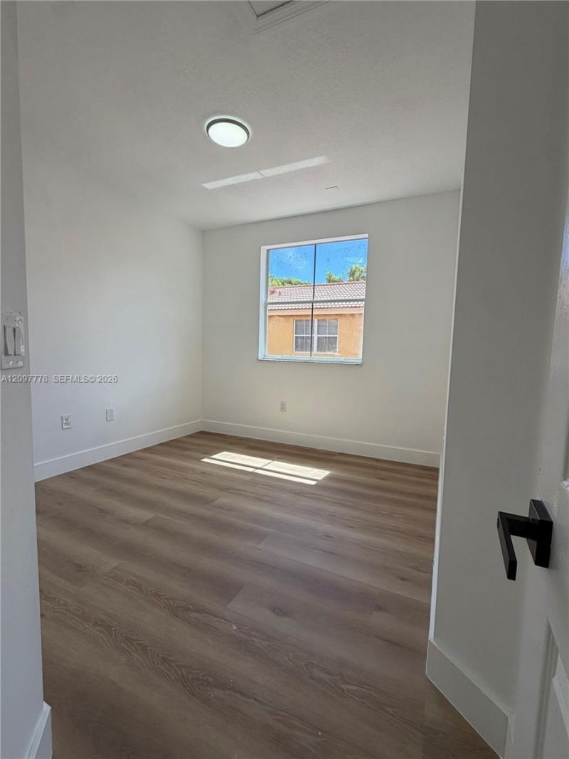 8520 NW 139th Ter , Unit 1607, Miami Lakes, FL 33016 Photo