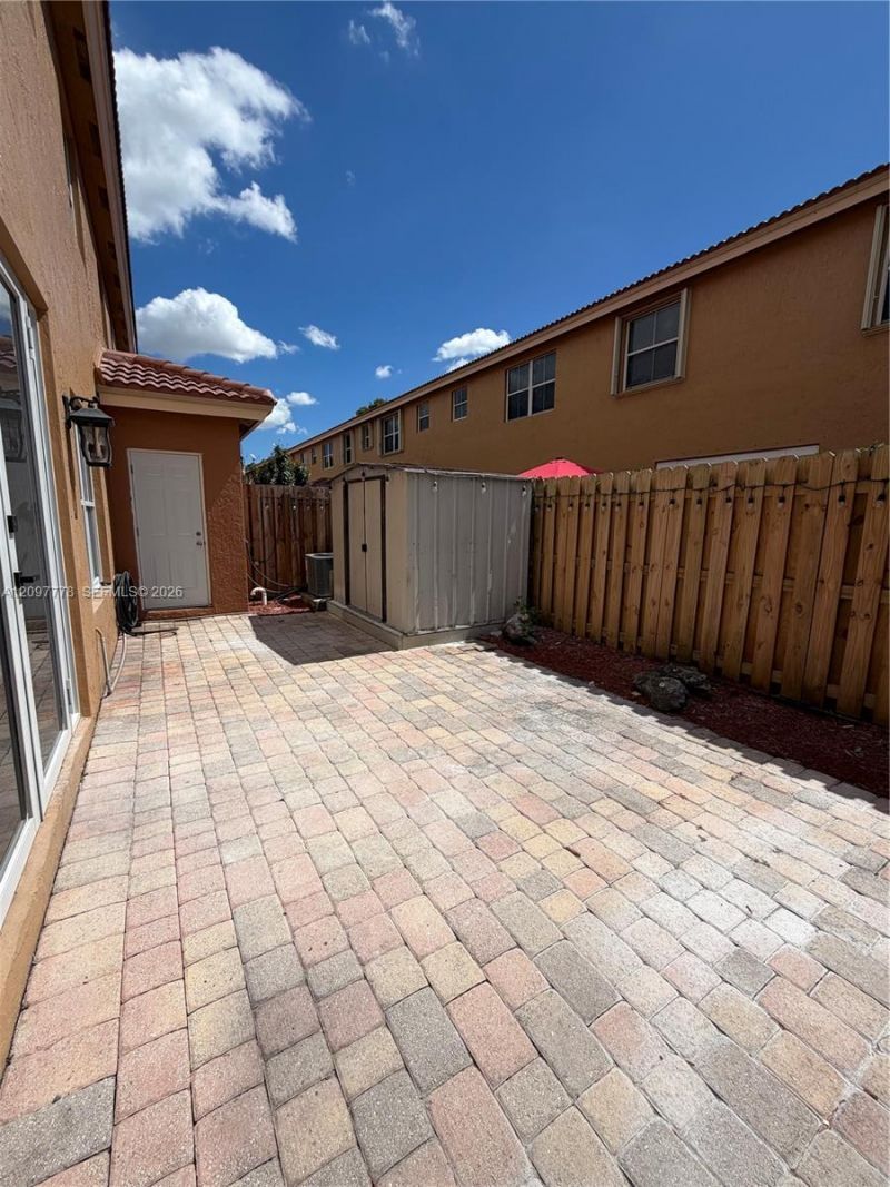 8520 NW 139th Ter , Unit 1607, Miami Lakes, FL 33016 Photo