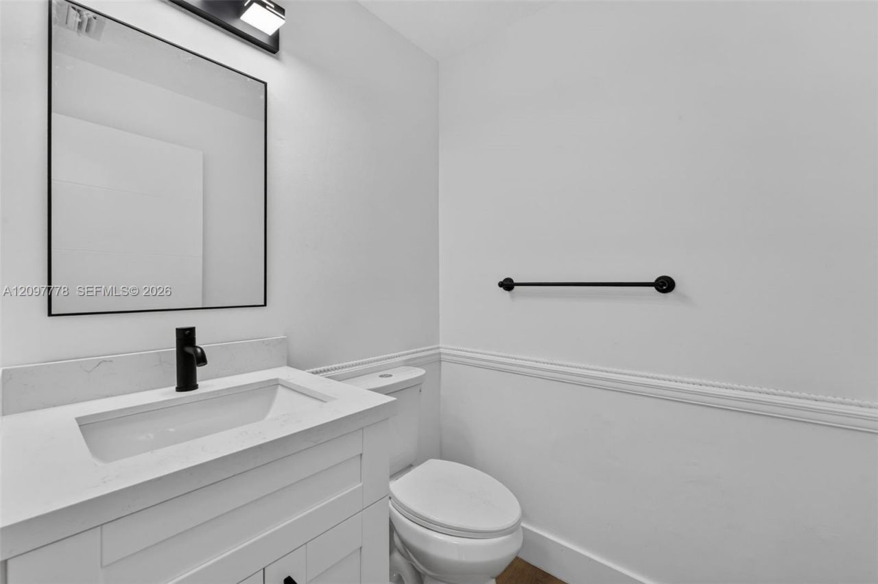 8520 NW 139th Ter , Unit 1607, Miami Lakes, FL 33016 Photo