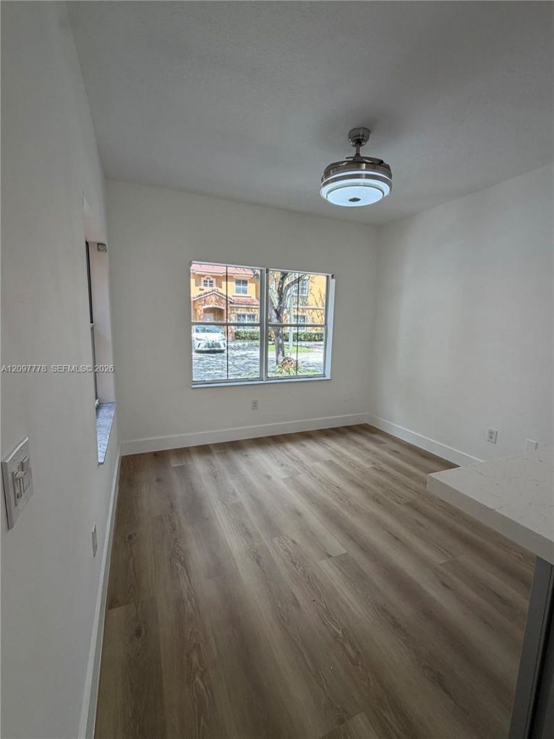 8520 NW 139th Ter , Unit 1607, Miami Lakes, FL 33016 Photo