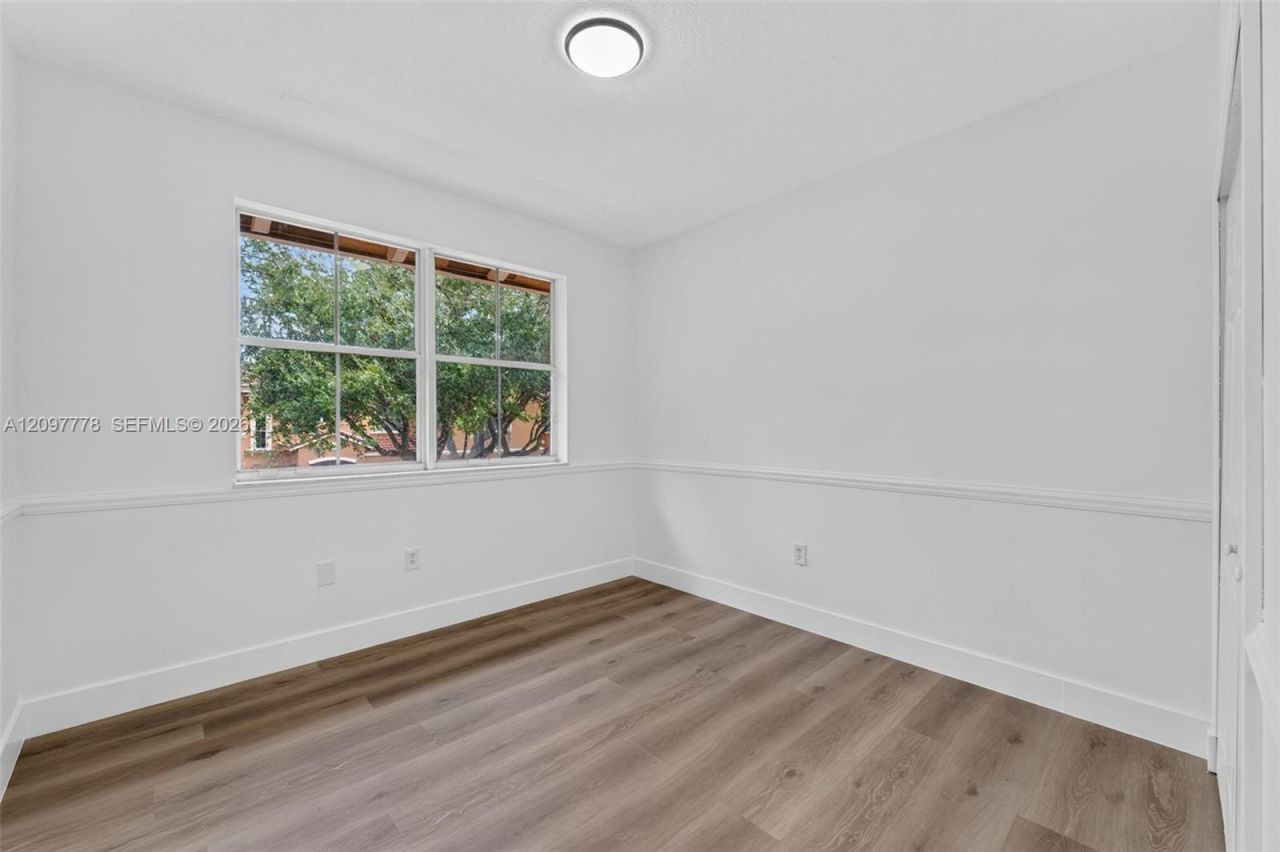 8520 NW 139th Ter , Unit 1607, Miami Lakes, FL 33016 Photo