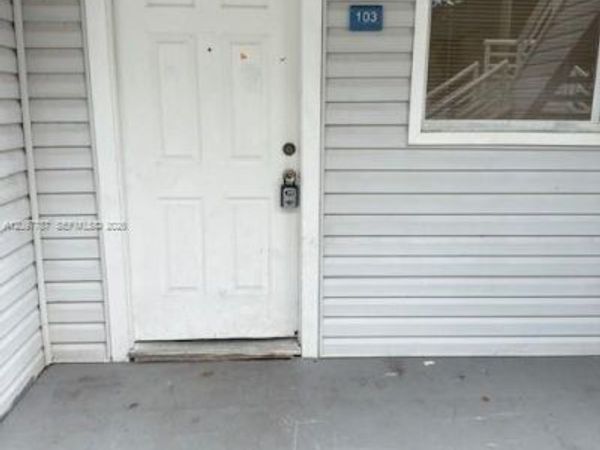 3425 NW 44th St , Unit 103, Oakland Park, FL 33309