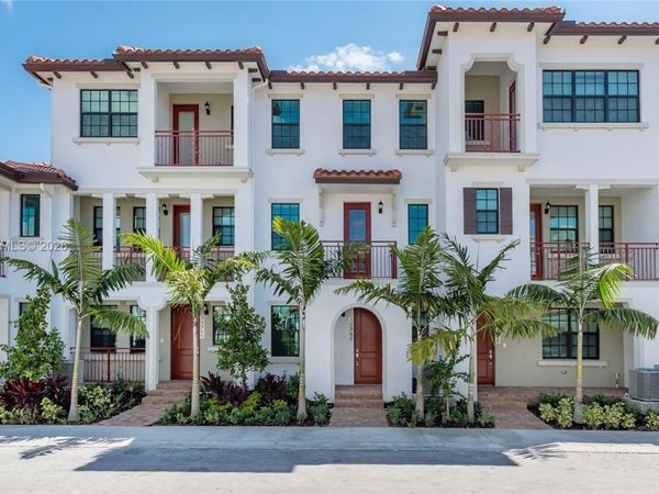 11757 SW 13 Court, Unit 11757, Pembroke Pines, FL 33025