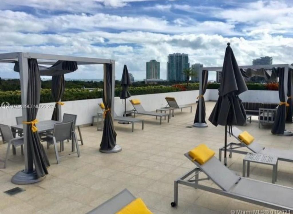 2740 SW 28th Ter, Unit 403, Coconut Grove, FL 33133 Photo