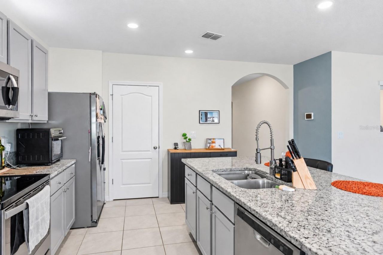 336 Winged Elm Drive, Debary, FL 32713 Photo