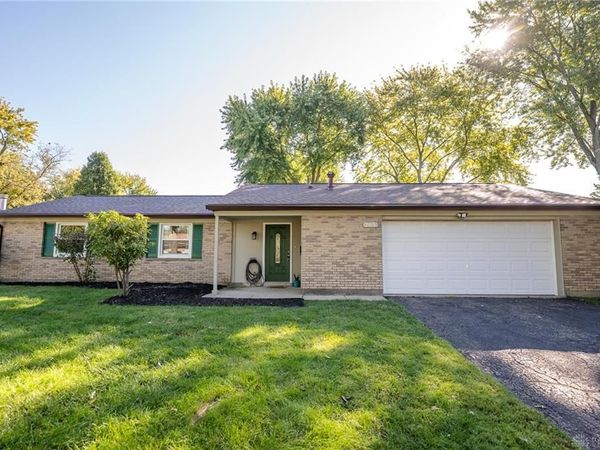 265 Waterford Drive, Centerville, OH 45458