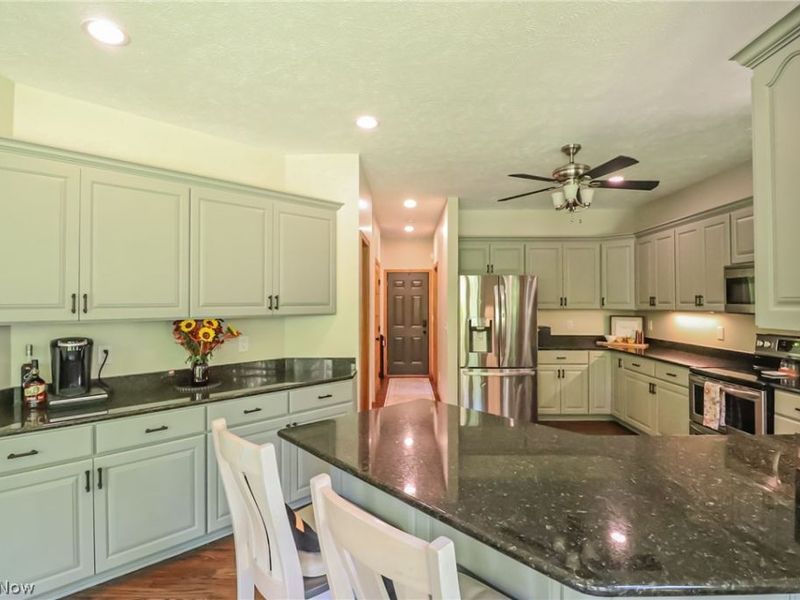 2303 W Steiner Road, Burbank, OH 44214 Photo 4