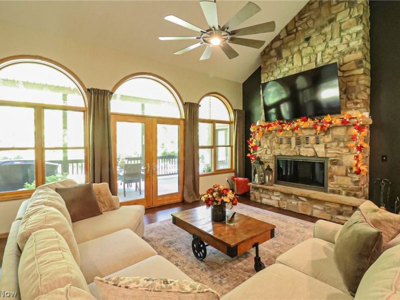 2303 W Steiner Road, Burbank, OH 44214 Photo 7