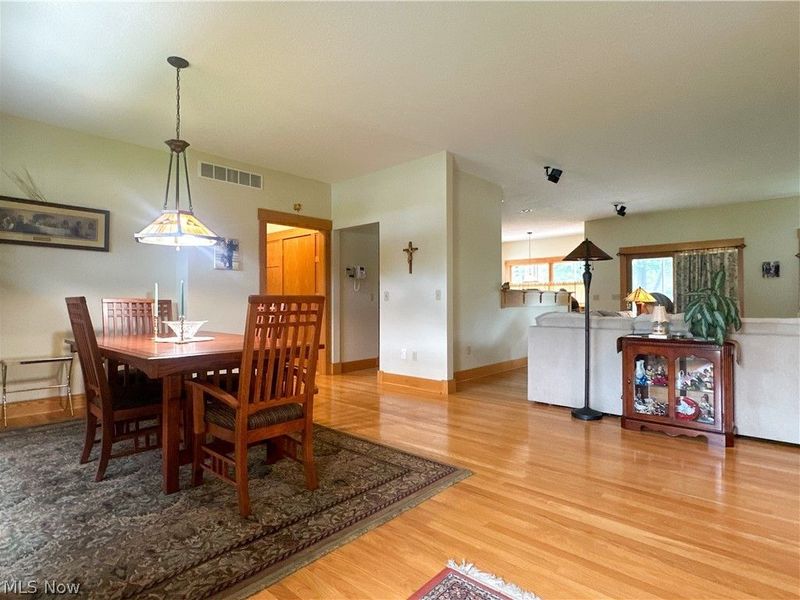 419 Secrist Lane, Girard, OH 44420 Photo 14