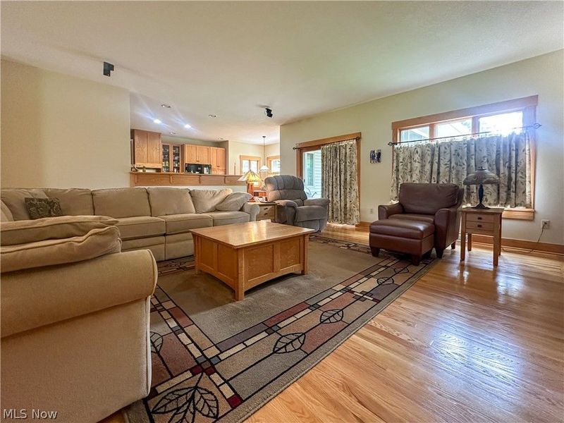 419 Secrist Lane, Girard, OH 44420 Photo 18