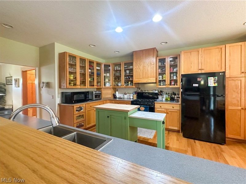 419 Secrist Lane, Girard, OH 44420 Photo 25