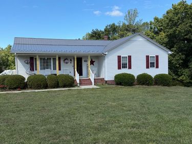 222 Rocky Ridge Road, Gladys, VA 24554