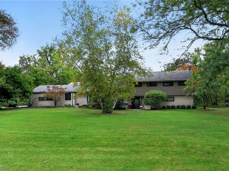 7805 Spring Lake Lane, Canfield, OH 44406 Photo 2