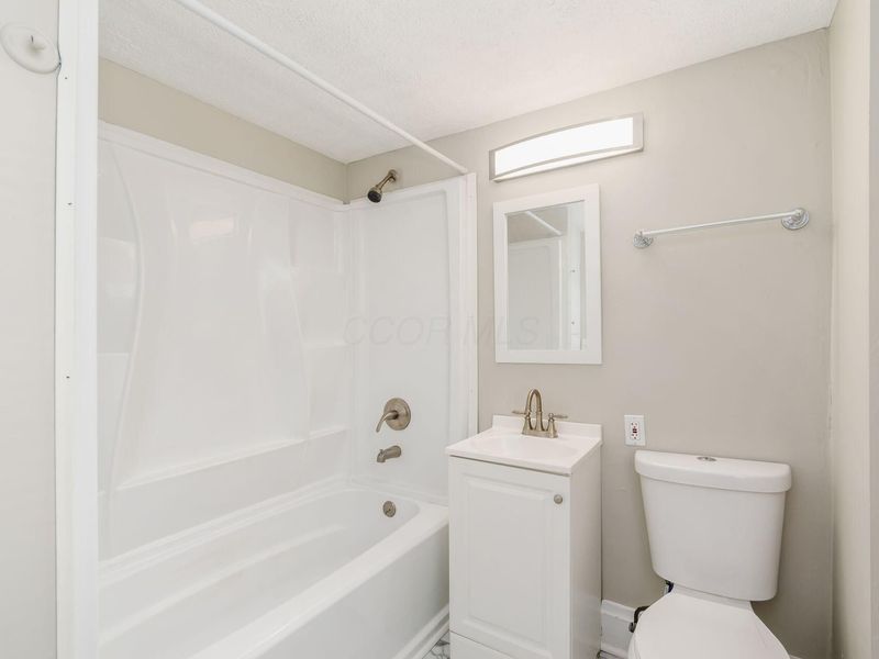 68 W Park Avenue, Columbus, OH 43222 Photo 23