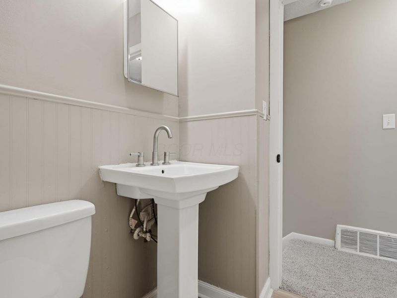 2331 Dunning Court , Columbus, OH 43219 Photo 18