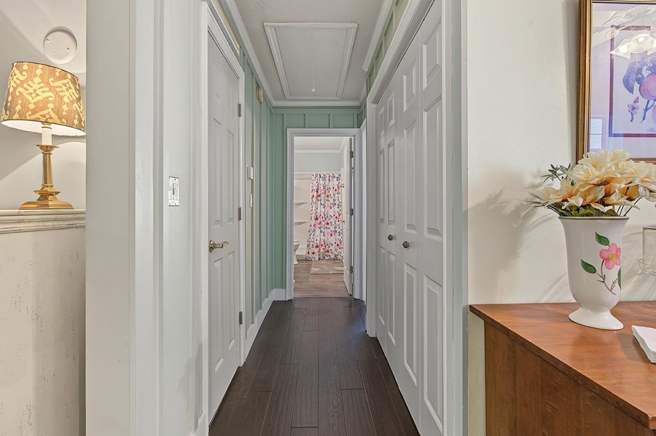 4273 Brook Dr. Photo 24