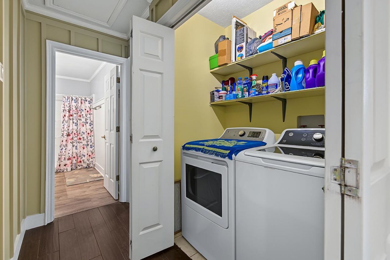 4273 Brook Dr. Photo 25