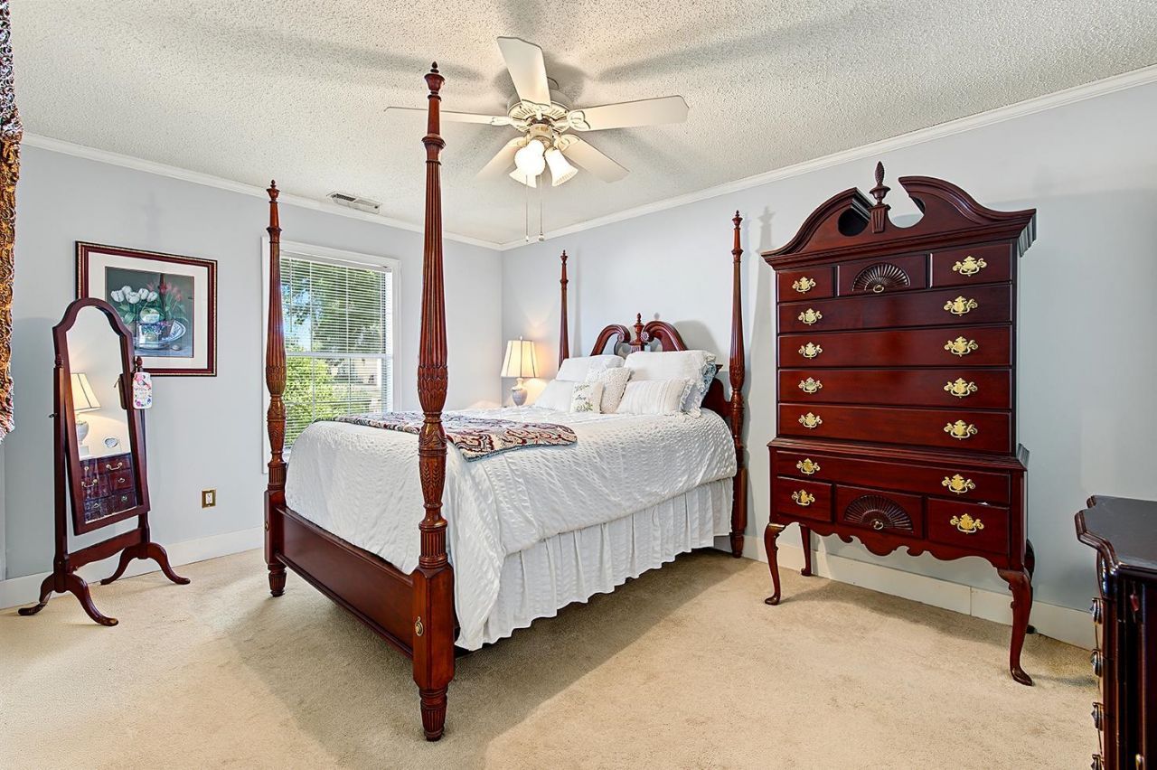 4273 Brook Dr. Photo 27