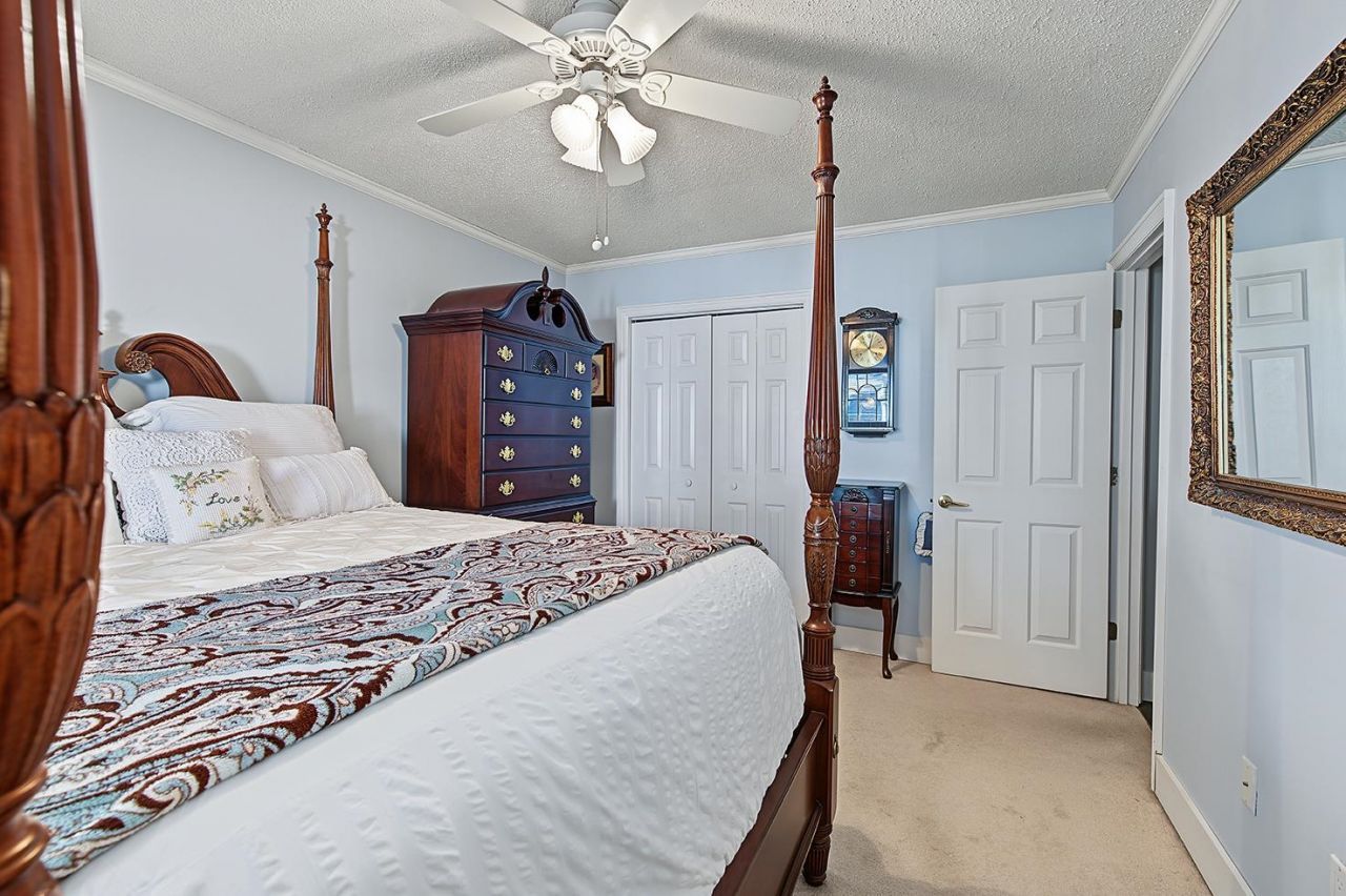 4273 Brook Dr. Photo 28