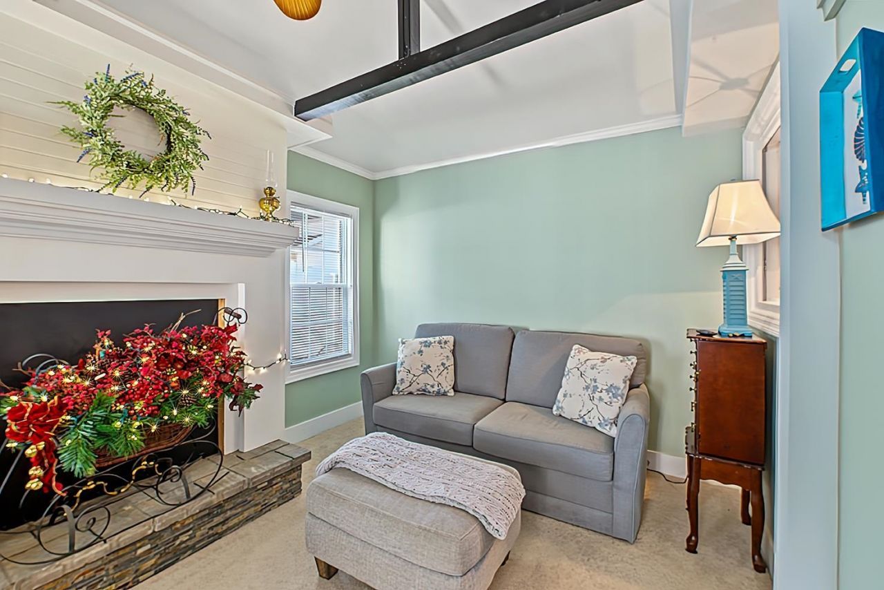 4273 Brook Dr. Photo 36