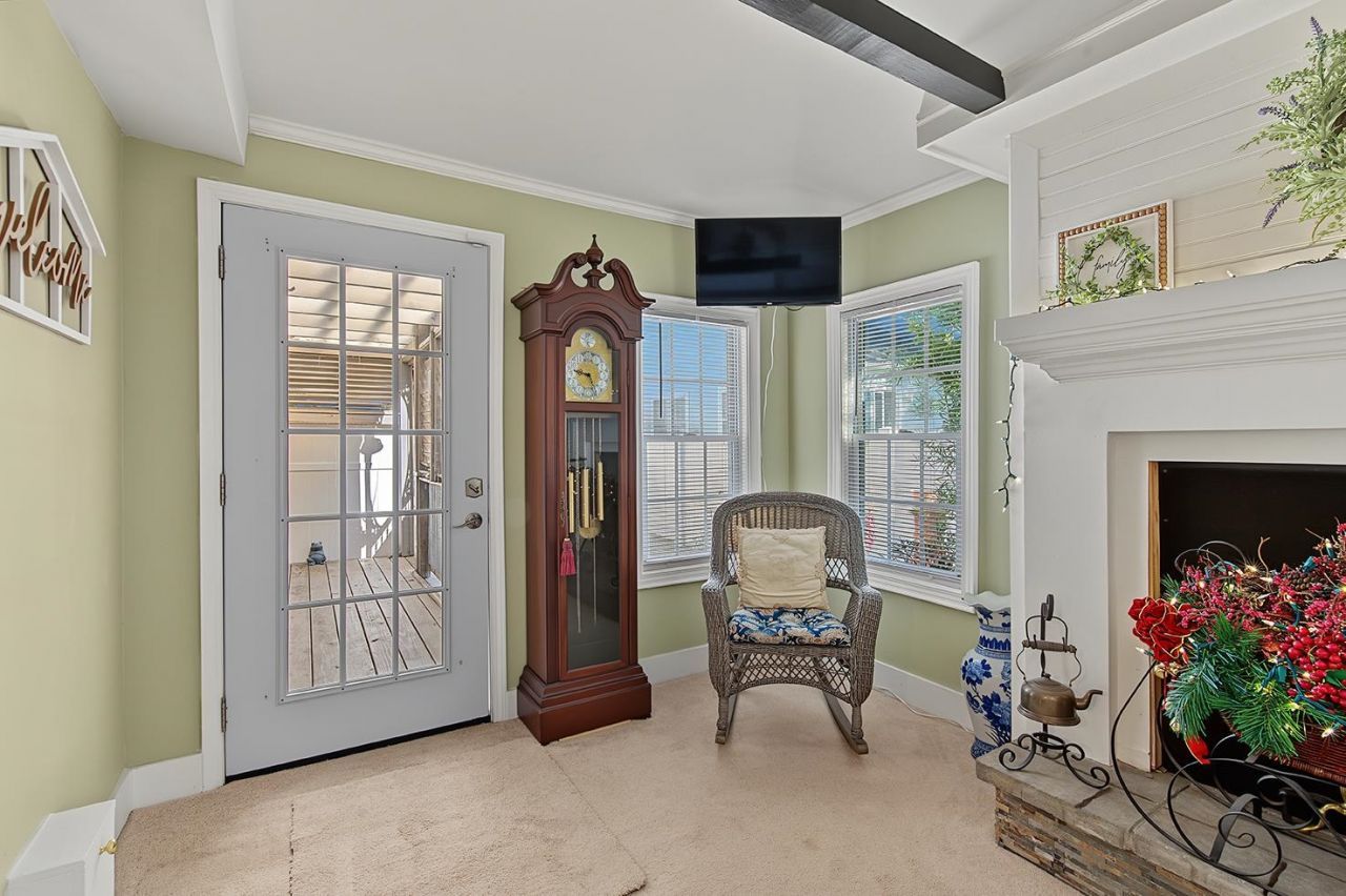 4273 Brook Dr. Photo 37