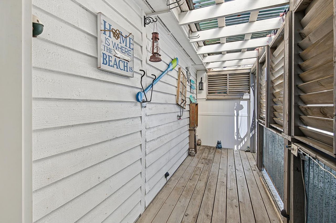 4273 Brook Dr. Photo 38