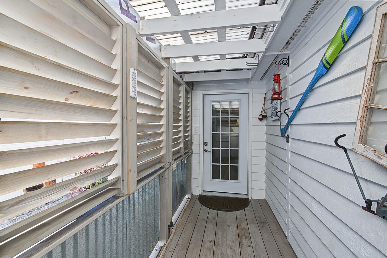 4273 Brook Dr. Photo 39