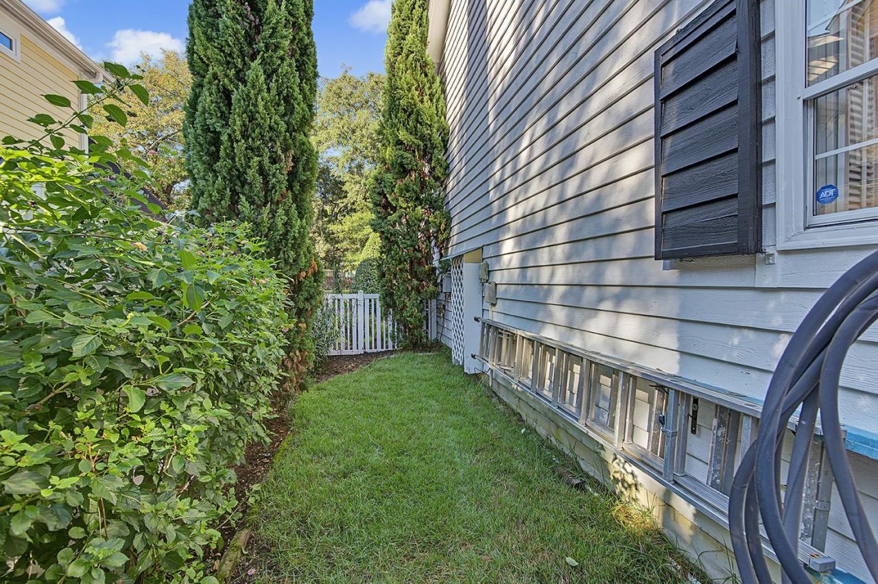 4273 Brook Dr. Photo 44