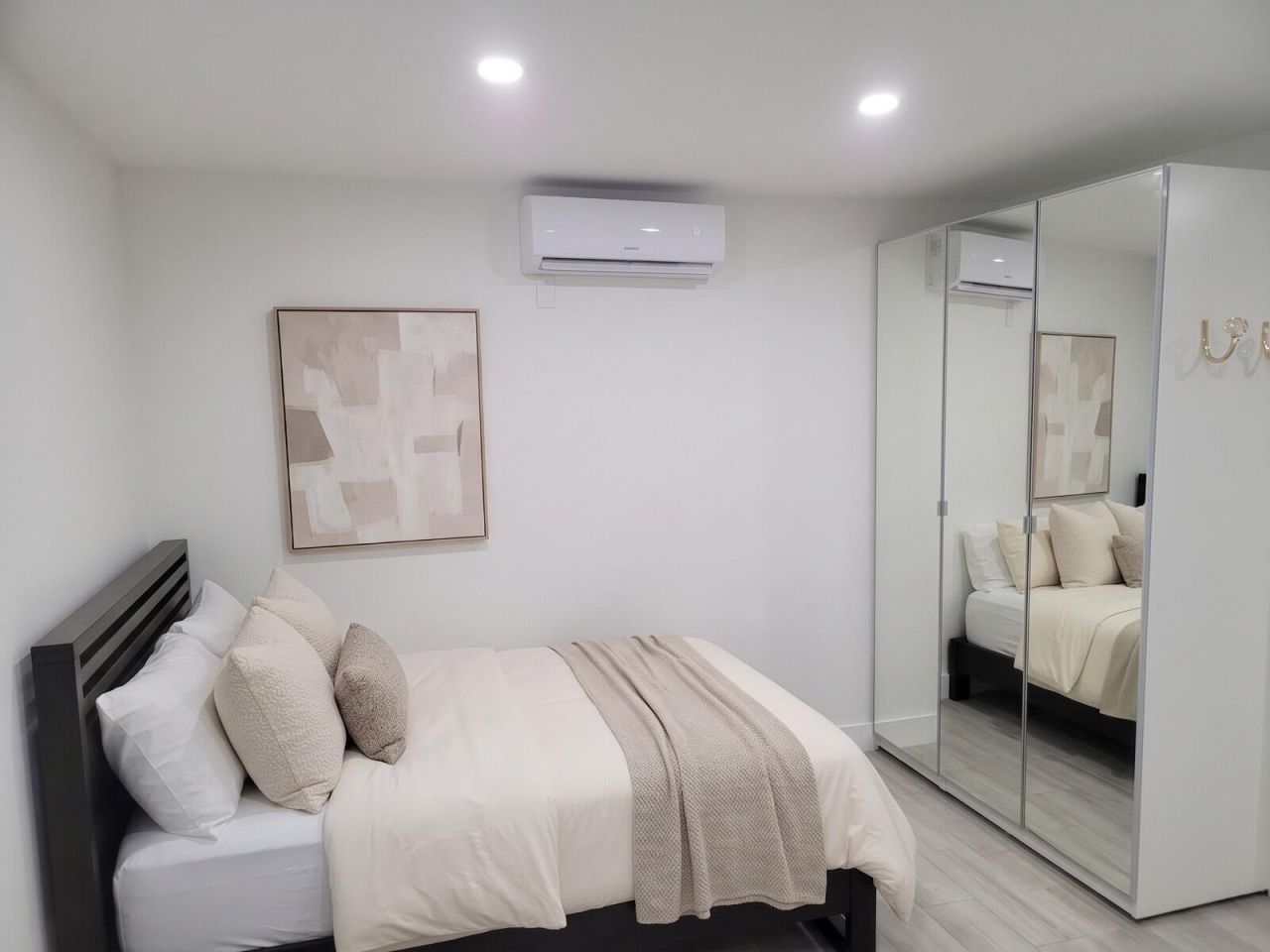 7975 Crespi Boulevard, Unit 3A, Miami Beach, FL 33141 Photo