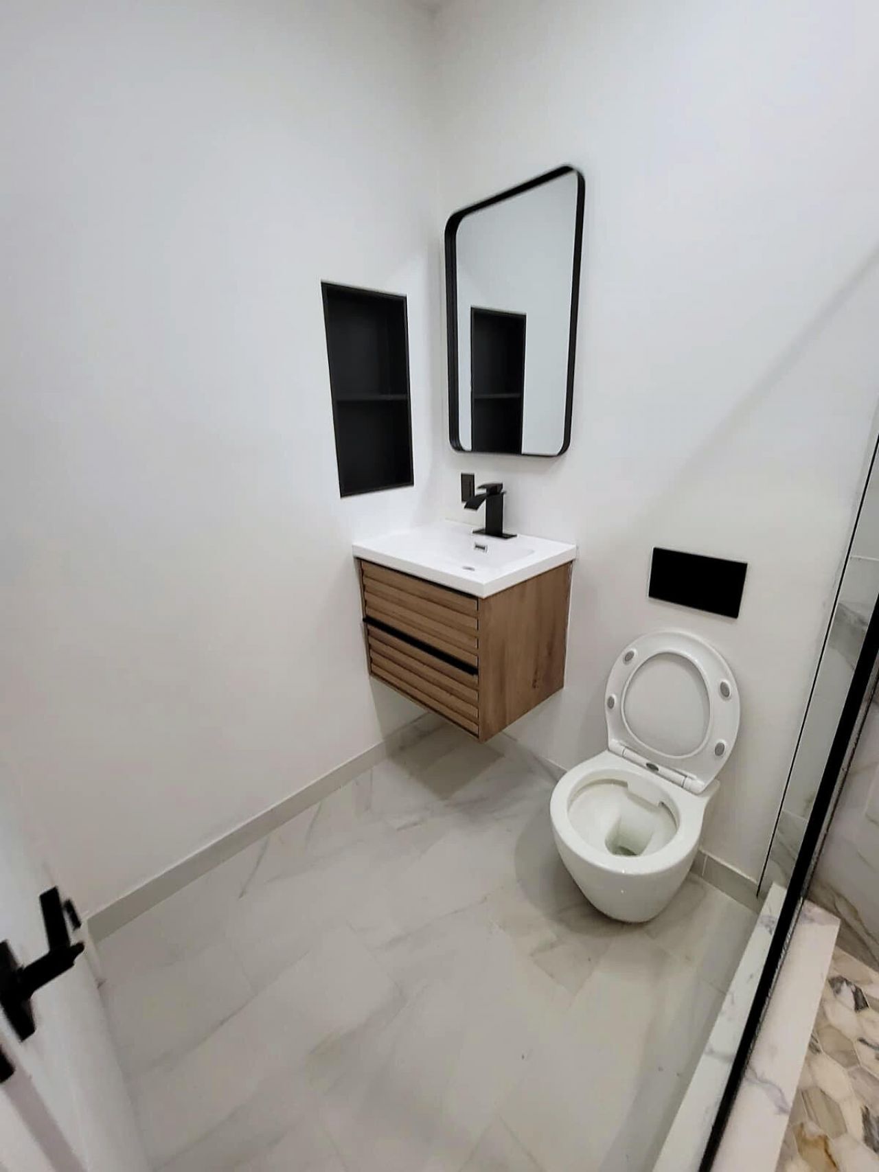 7975 Crespi Boulevard, Unit 3A, Miami Beach, FL 33141 Photo