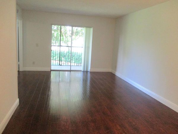 835 NW 103rd Terrace, Pembroke Pines, FL 33026
