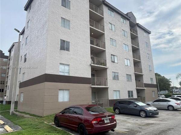 15221 SW 80th St , Unit 312, Miami, FL 33193