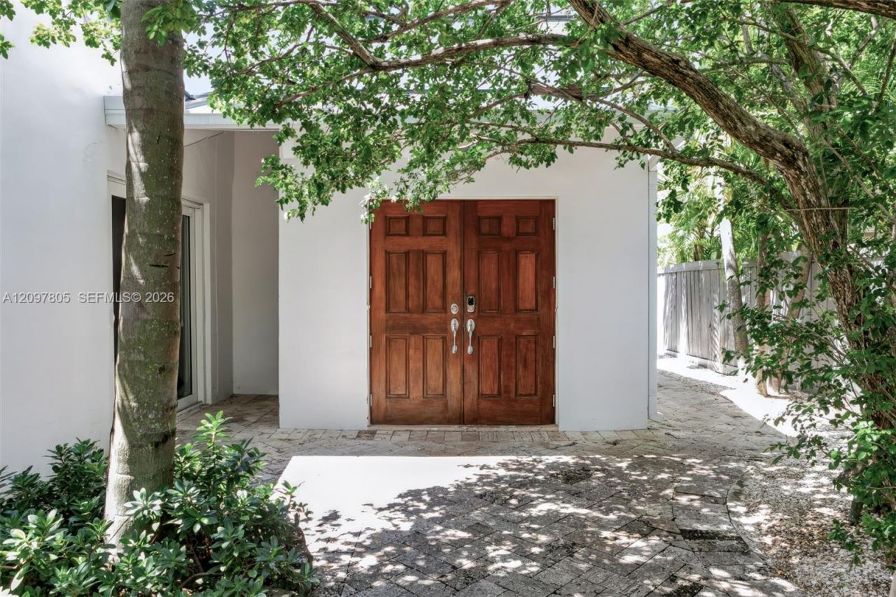 330 Glenridge Rd , Key Biscayne, FL 33149 Photo