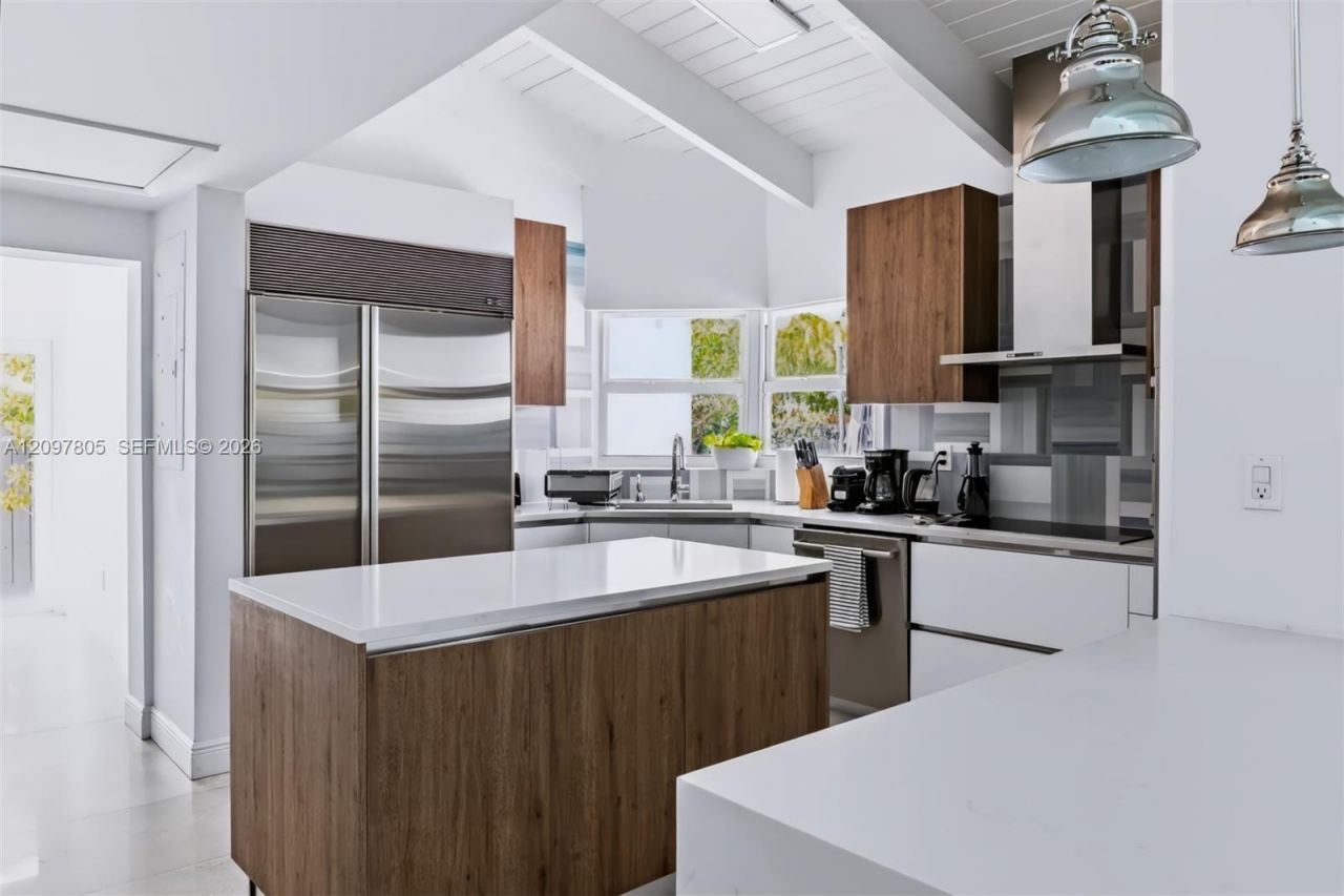 330 Glenridge Rd , Key Biscayne, FL 33149 Photo