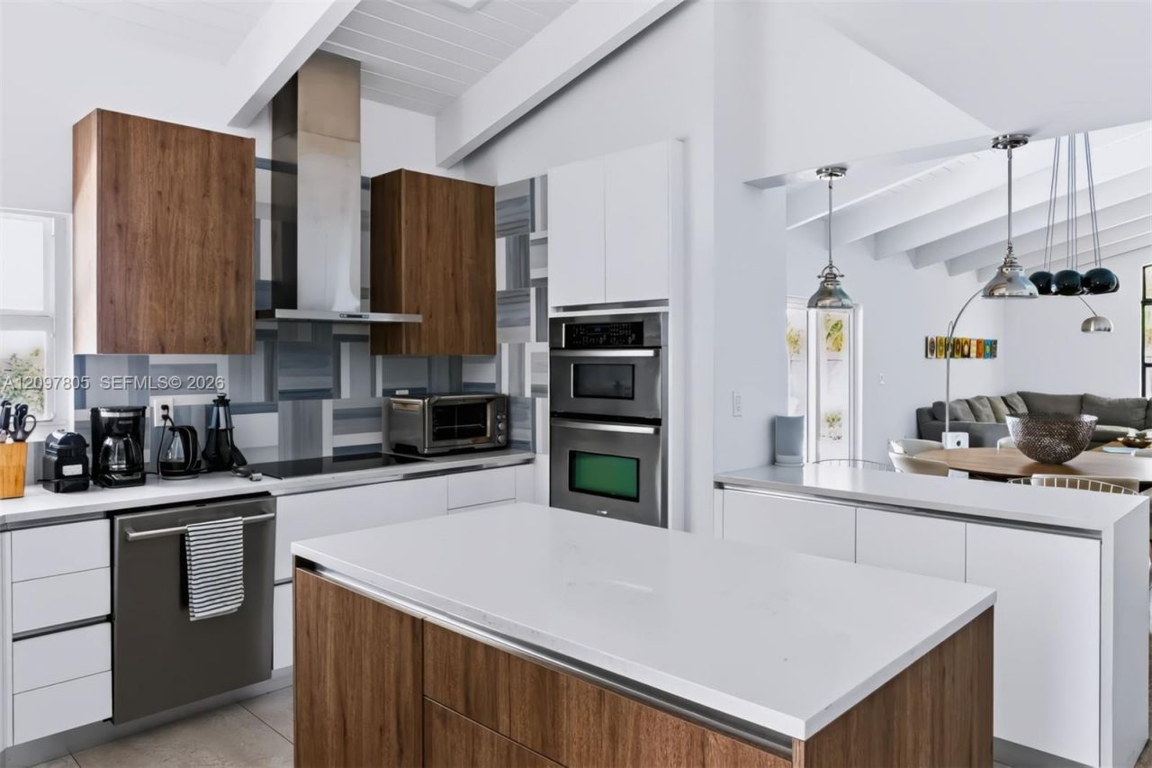 330 Glenridge Rd , Key Biscayne, FL 33149 Photo