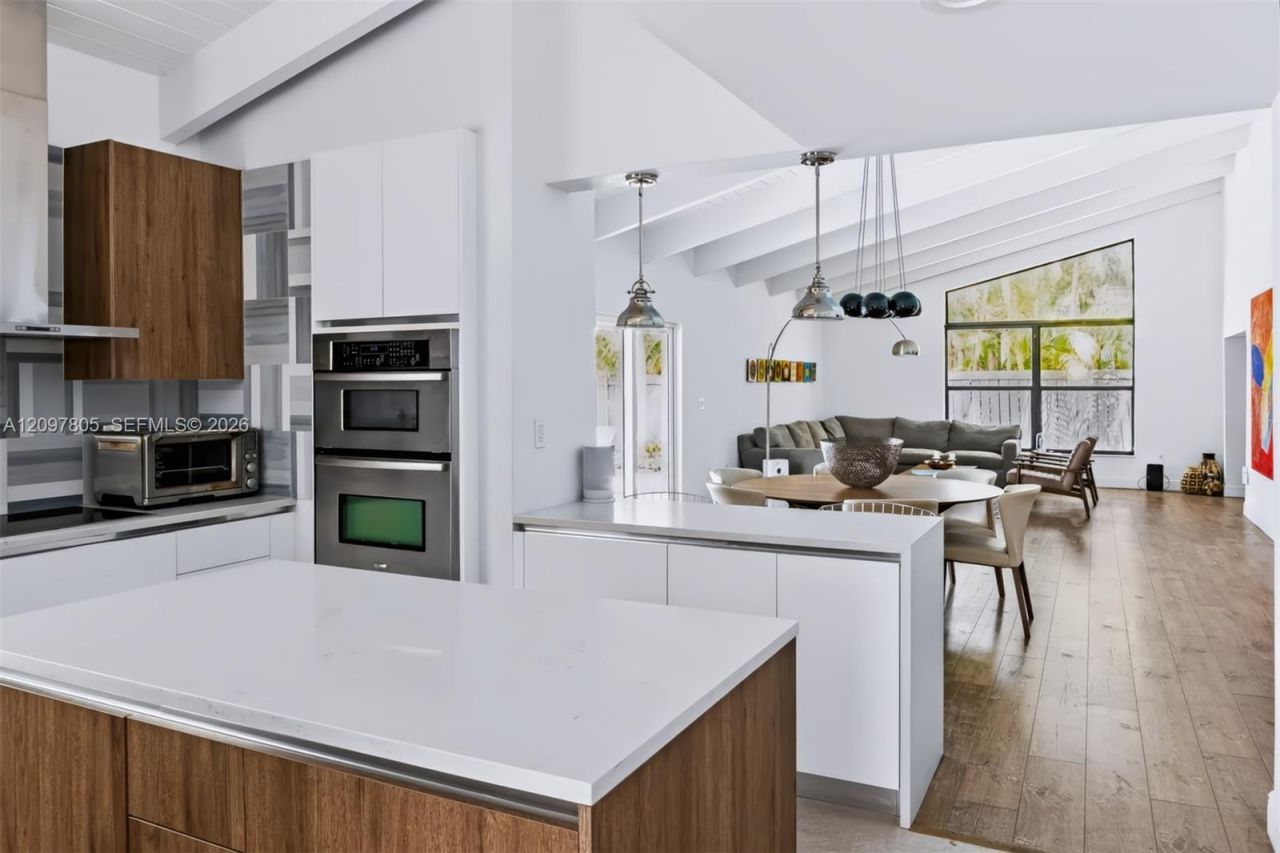 330 Glenridge Rd , Key Biscayne, FL 33149 Photo
