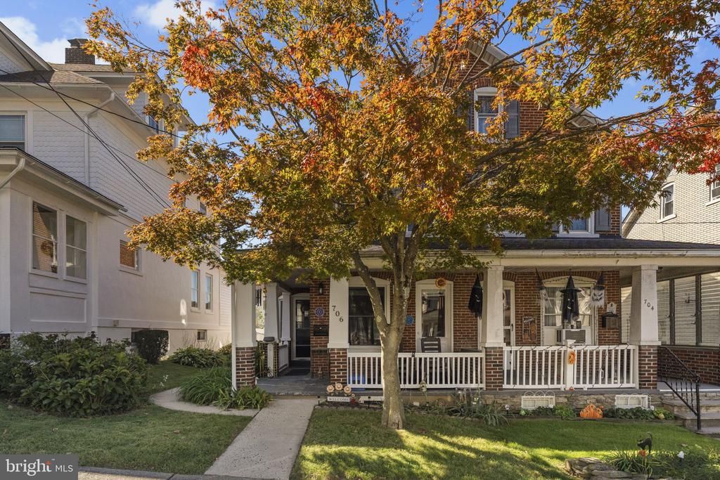 706 S BERGEN STREET, FOUNTAIN HILL, PA 18015