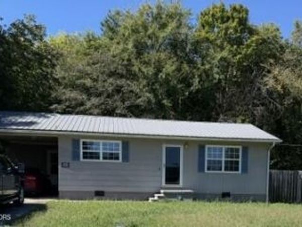 210 McConkey St, Madisonville, TN 37354