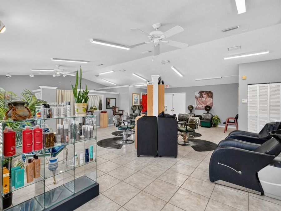 Property Image 11