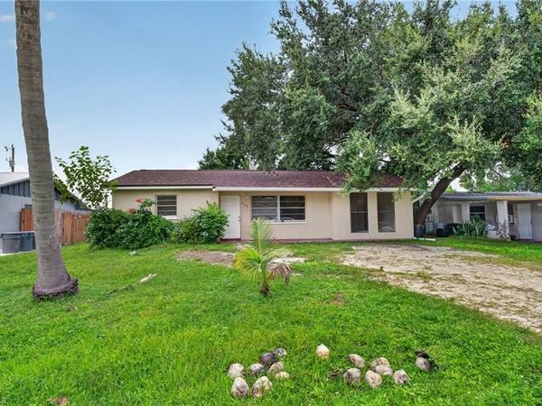 273 Whittier AVE , NORTH FORT MYERS, FL 33917
