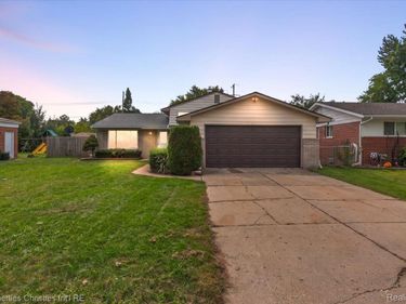 8912 Ardel Drive, Sterling Heights, Mi 48314