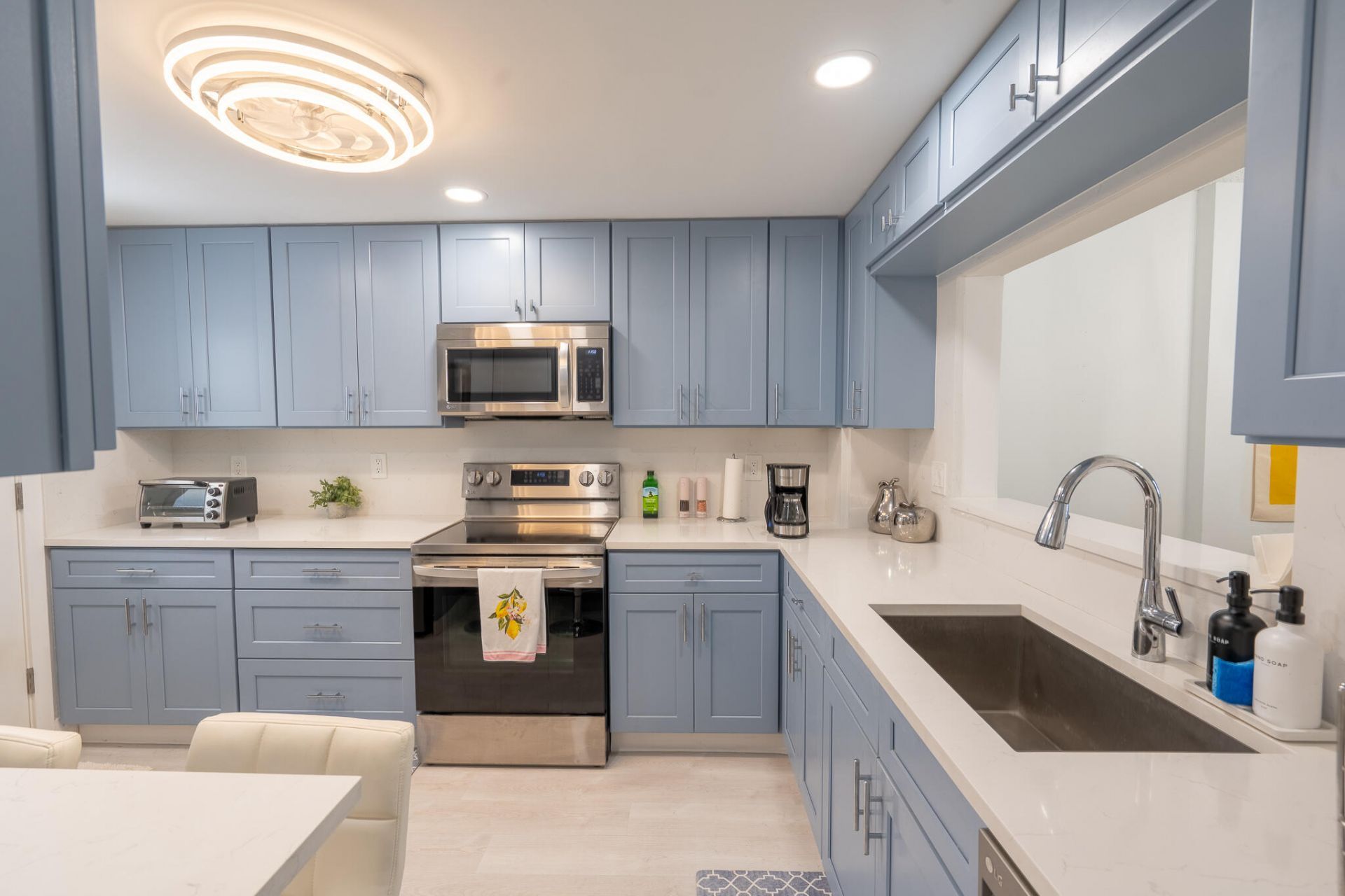 145 S Ocean Avenue, Unit 507, Palm Beach Shores, FL 33404 Photo