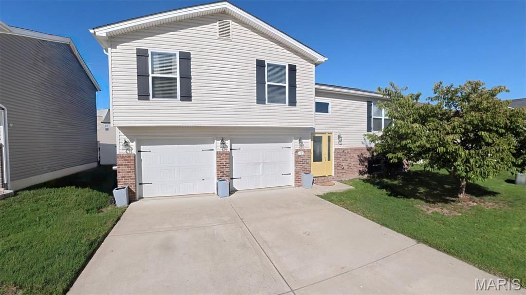 17 Faith Drive , Fairview Heights, IL 62208 Main Photo